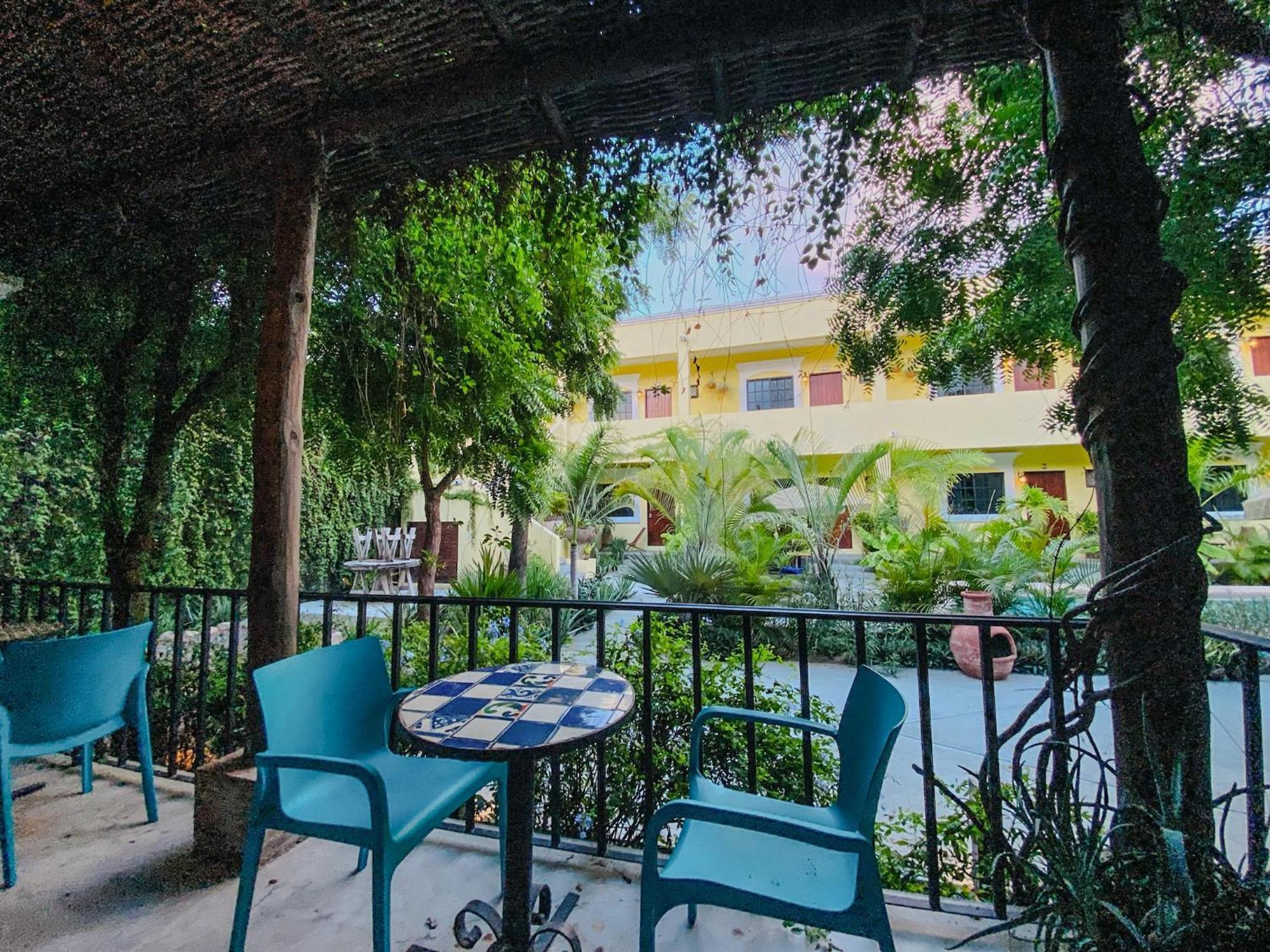 Gallo Azul Hotel, En El Corazon De Todos Santos Dış mekan fotoğraf